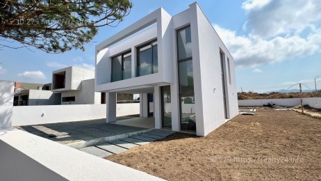 Lux Cottage in Sintra, Lisbon, Portugal ID: 3393