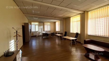 Rent an office with a terrace without commission in Nivki ID: 3431