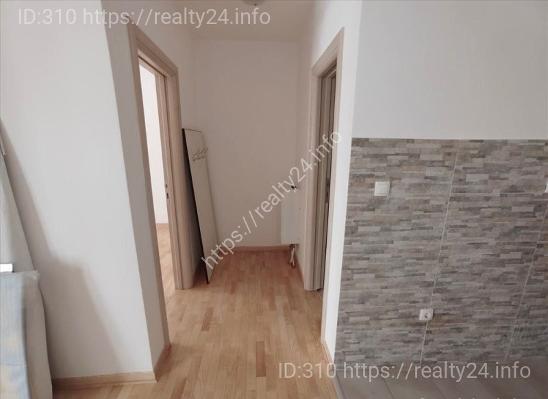 Bright, spacious apartment in Belgrade, located in a good area ID: 3744