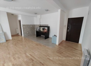 Bright, spacious apartment in Belgrade, located in a good area ID: 3754