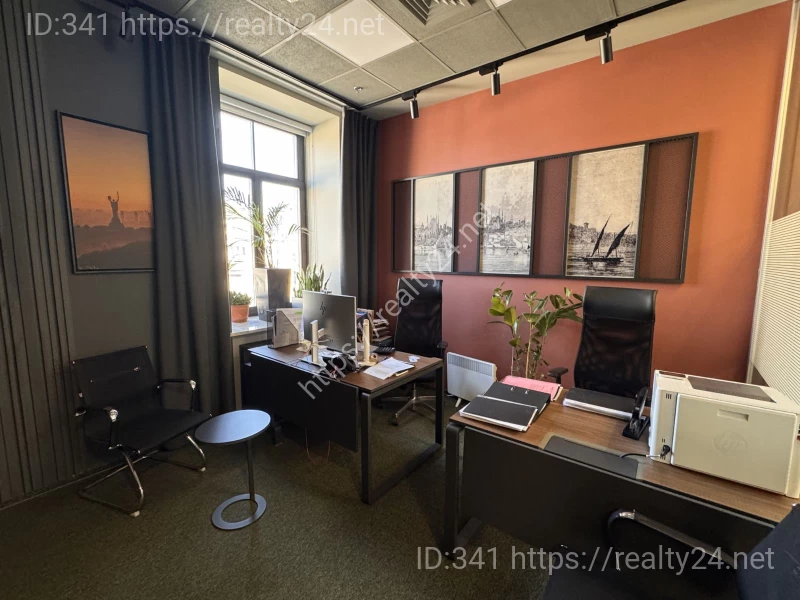 Exclusive Office for Rent 173 m&sup2; in Business Center "Leonardo" &ndash; Heart of Kyiv ID: 6539