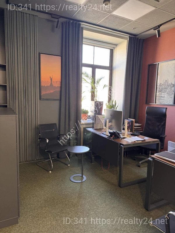 Exclusive Office for Rent 173 m&sup2; in Business Center "Leonardo" &ndash; Heart of Kyiv ID: 6547