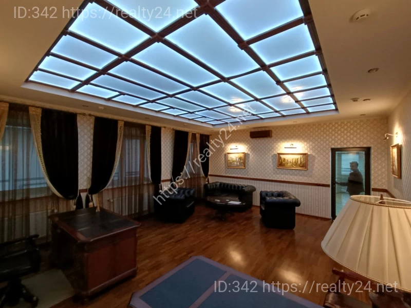 Office for rent with a generator 45 m&sup2; in Nivki, Tupolev St. in Kyiv ID: 6571