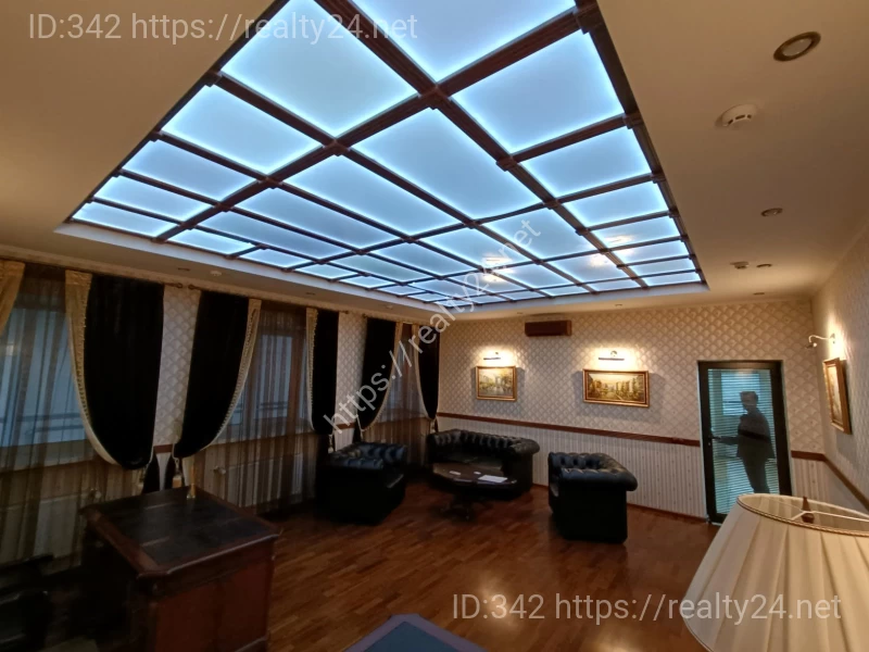 Office for rent with a generator 45 m&sup2; in Nivki, Tupolev St. in Kyiv ID: 6573