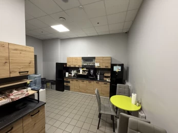 TOP OFFER Rent an office of 650 m&sup2; in Podil in Kyiv WITHOUT COMMISSION FEES ID: 6601