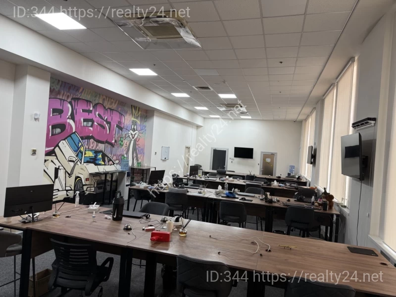 TOP OFFER Rent an office of 650 m&sup2; in Podil in Kyiv WITHOUT COMMISSION FEES ID: 6603